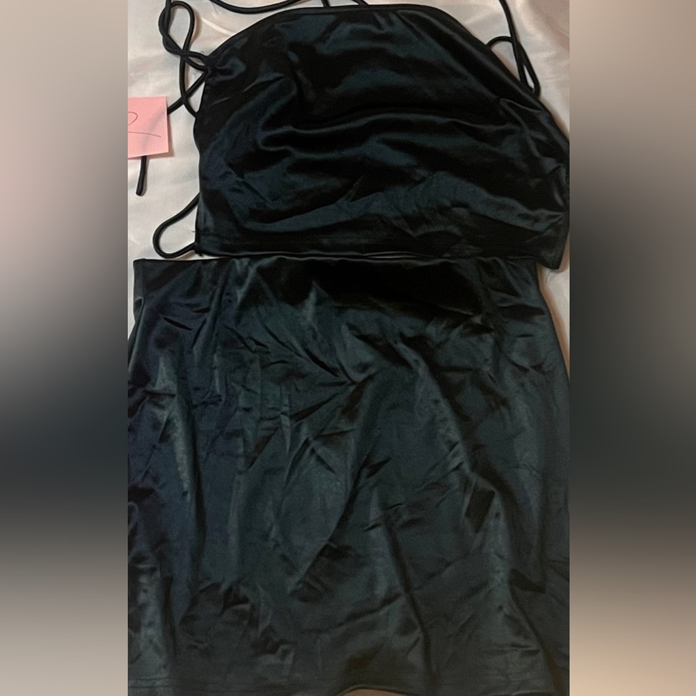 Green 2 piece skirt set